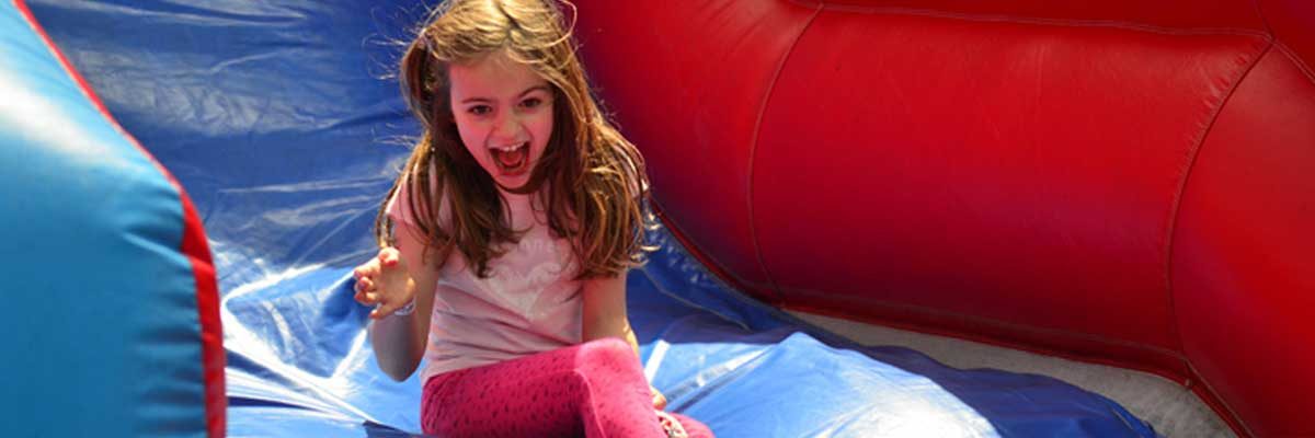 GIRLONSLIDE